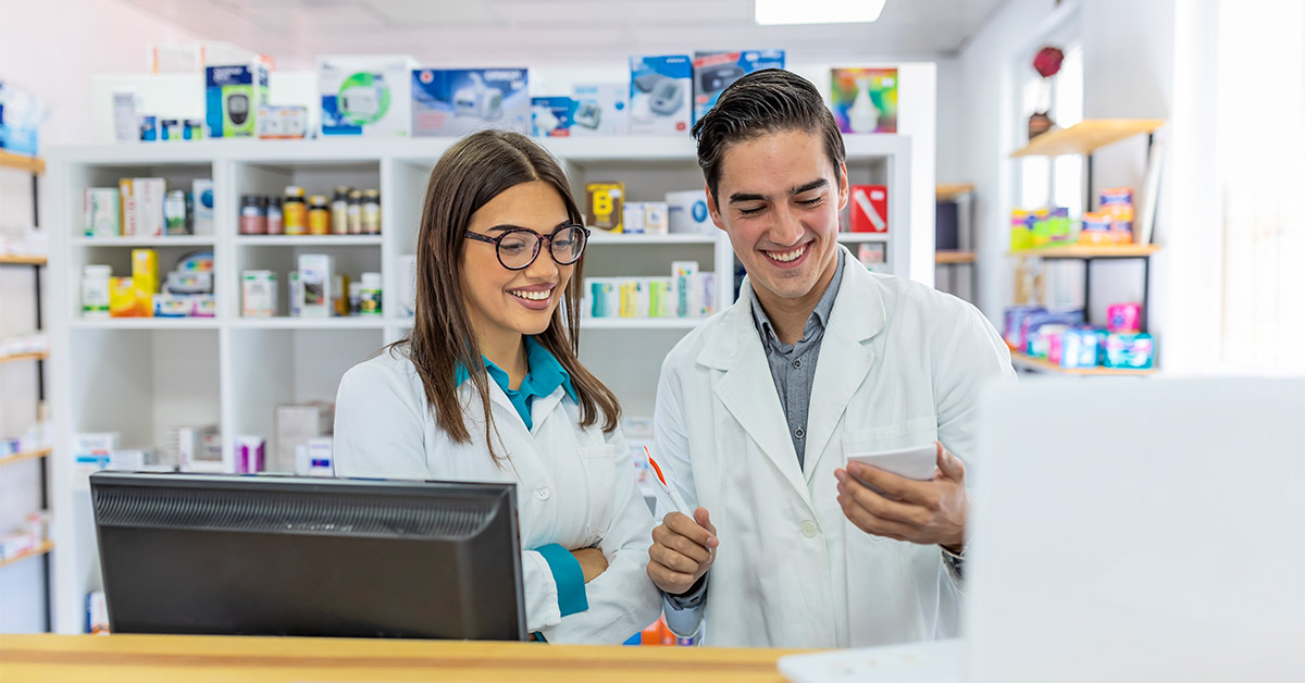 How much do pharmacy techs make